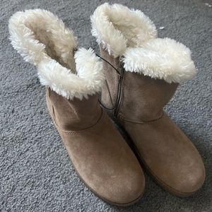 Ugg boots from Universal Threads!
